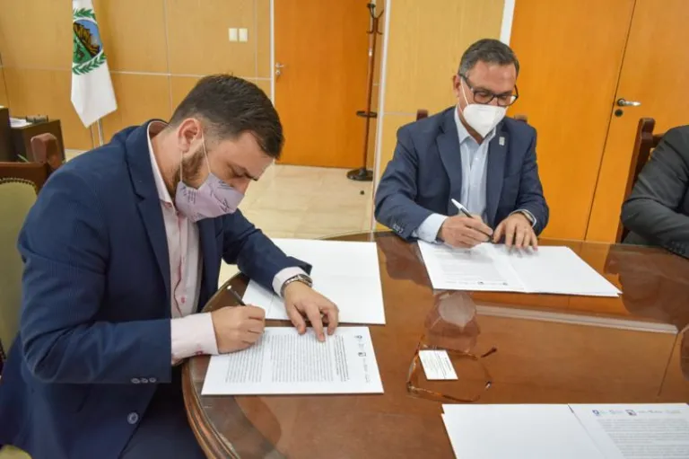El Gobierno de San Luis firmó un convenio con el INTI, la UNSL, la UNViMe y la UCCuyo