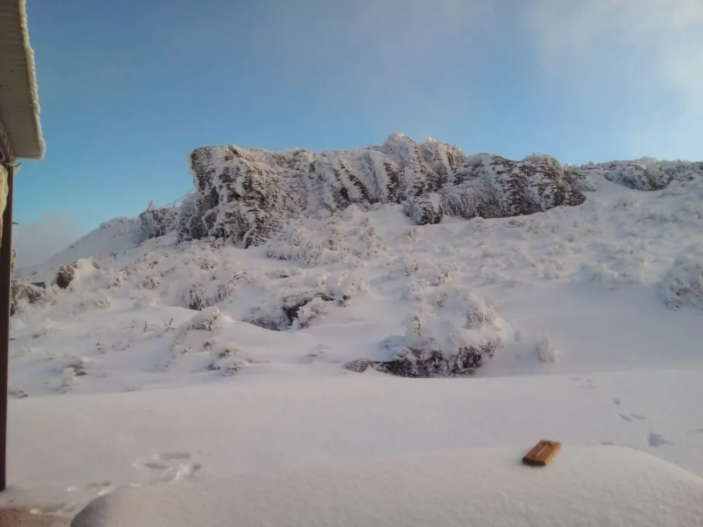Las sierras, el cielo y la nieve continúan siendo parte de las postales de la Villa de Merlo. (Foto: Archivo Infomerlo)