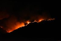 Sigue la lucha contra los incendios en las sierras de los Comechingones