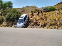 Complicado rescate de un vehículo en el Mirador del Tala Complicado rescate de un vehículo en el Mirador del Tala