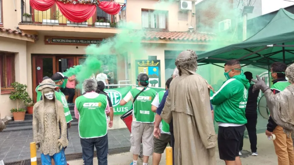 Reclamo de ATE en la municipalidad de Villa de Merlo