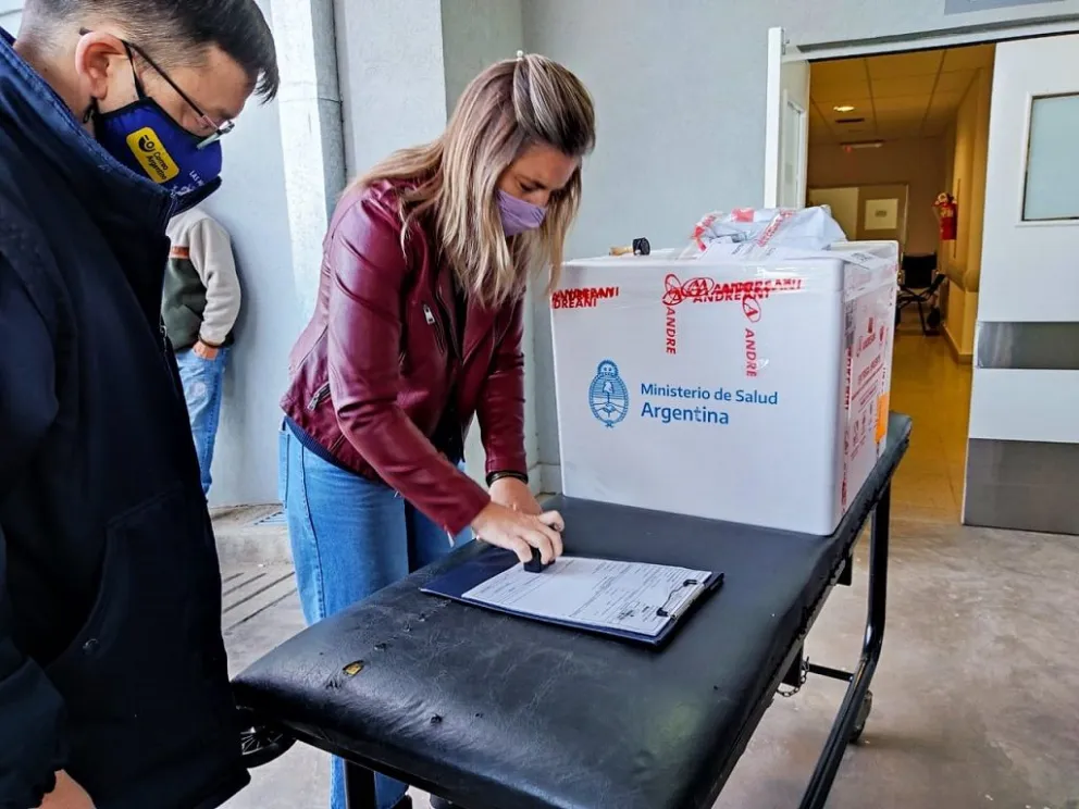 Arribaron a San Luis 5.400 primeras dosis de la vacuna Sputnik V