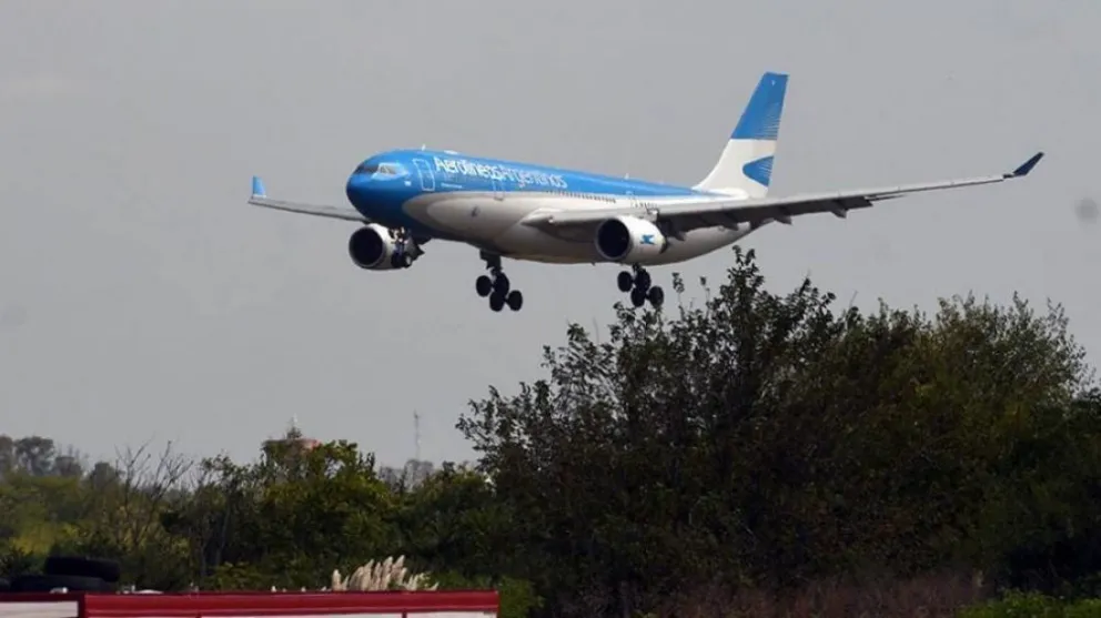 Aerolíneas Argentinas recorta vuelos de cabotaje y regionales en casi un 20% para reducir costos