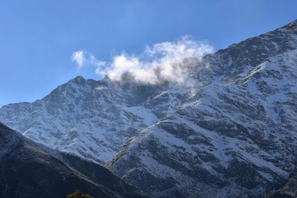 Domingo de elecciones: anuncian una mínima de 1° y chances de nieve en las sierras